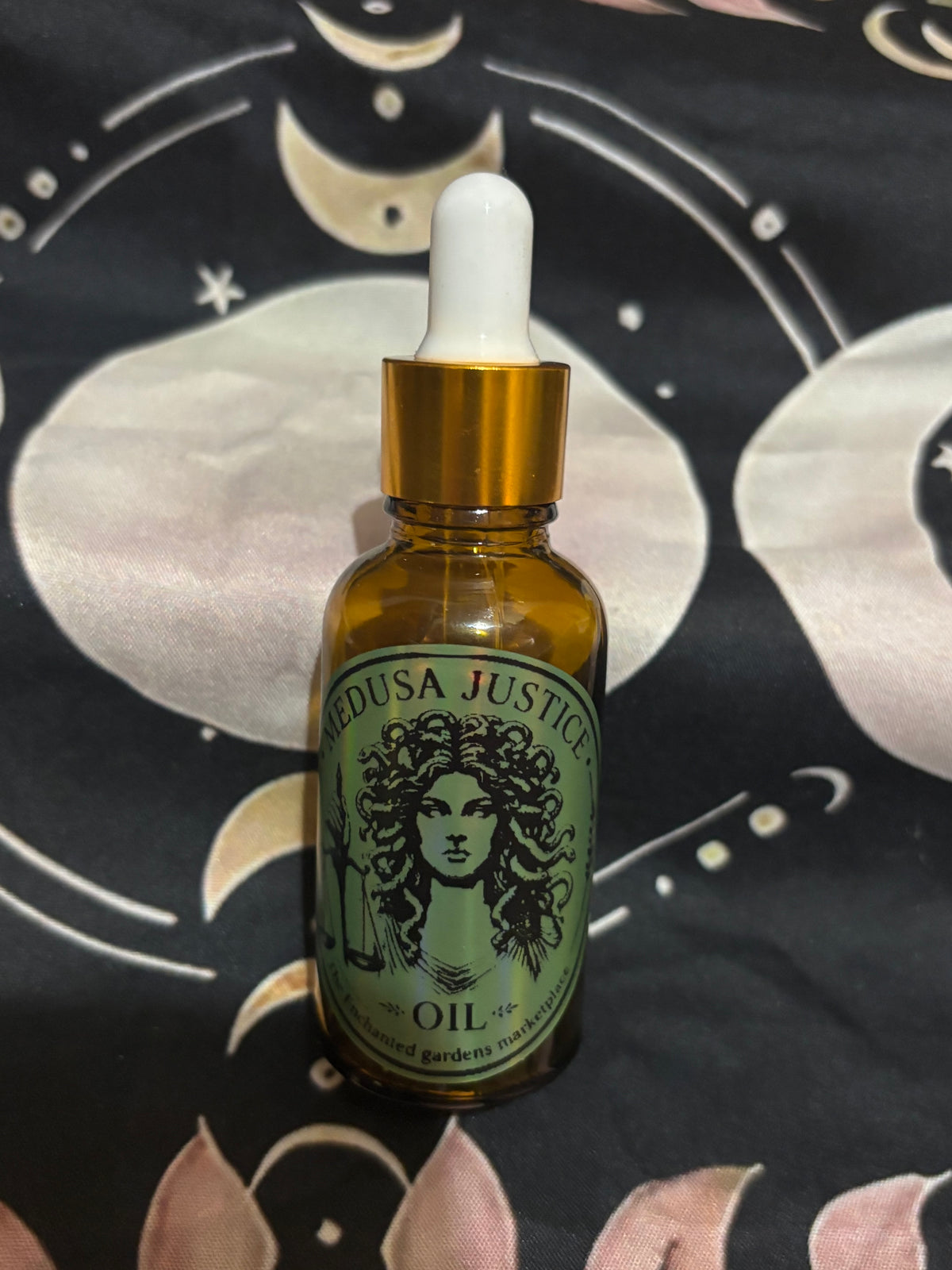 Medusa Justice oil